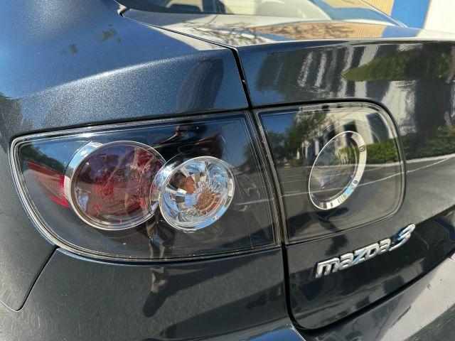 Photo of 2009 Metropolitan Gray Mica Mazda Mazda3