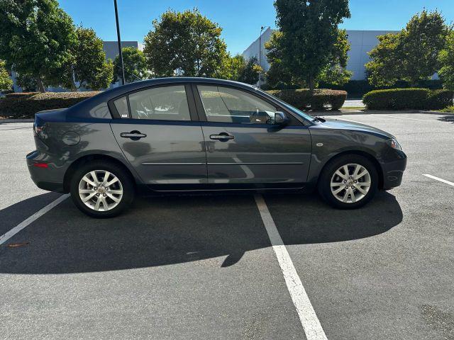 Photo of 2009 Metropolitan Gray Mica Mazda Mazda3