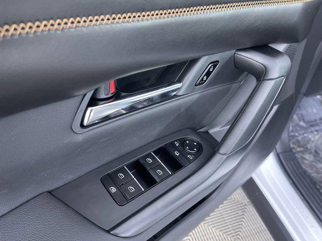 Photo of 2025 Wind Chill Pearl Mazda CX-50 Hybrid