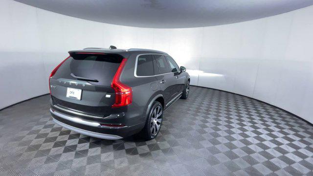 Photo of 2022 Green Volvo XC90 Recharge Plug-In Hybrid