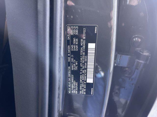 Photo of 2022 Green Volvo XC90 Recharge Plug-In Hybrid