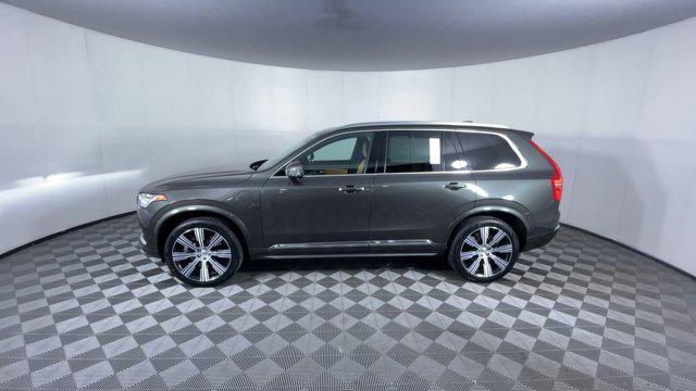 Photo of 2022 Green Volvo XC90 Recharge Plug-In Hybrid