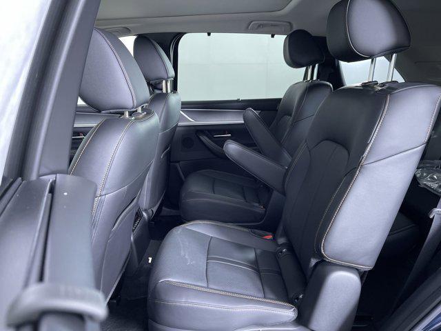 Photo of 2025 Deep Crystal Blue Mica Mazda CX-90