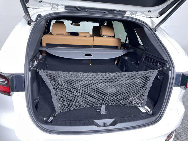 Photo of 2025 Rhodium White Premium Mazda CX-70