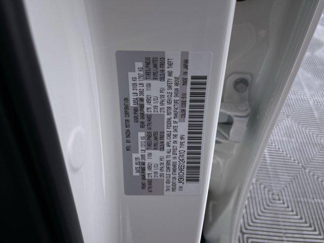 Photo of 2025 Rhodium White Premium Mazda CX-90 PHEV