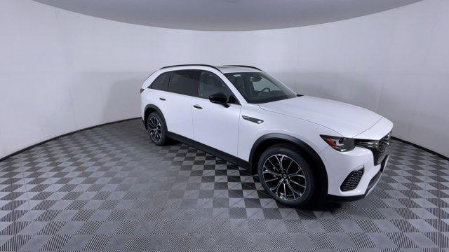 Photo of 2025 Rhodium White Premium Mazda CX-70 PHEV