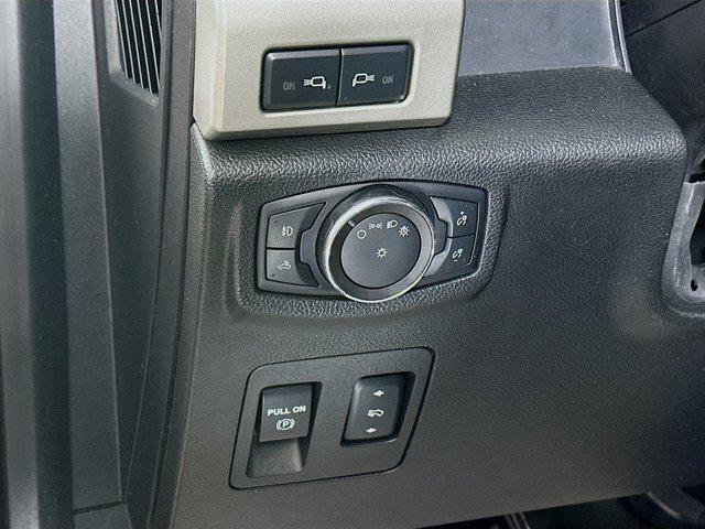 Photo of 2018 White Platinum Ford F-150