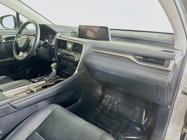 Photo of 2017 Atomic Silver Lexus RX 350
