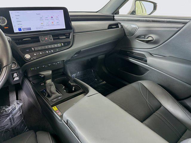 Photo of 2024 03r1 Lexus ES 300h