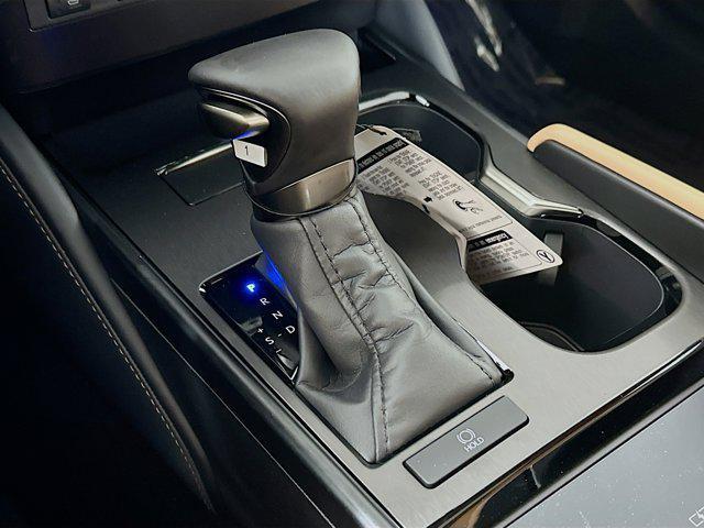 Photo of 2025 06x0 Lexus ES 350