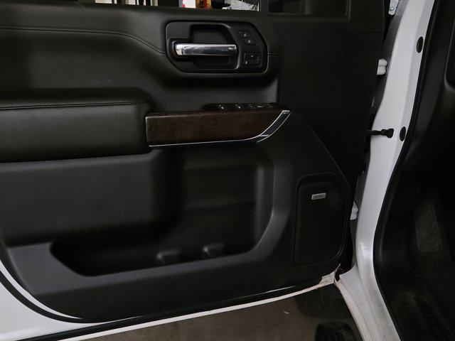 Photo of 2020 White Frost Tricoat GMC Sierra 2500