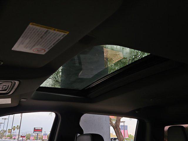 Photo of 2020 White Frost Tricoat GMC Sierra 2500