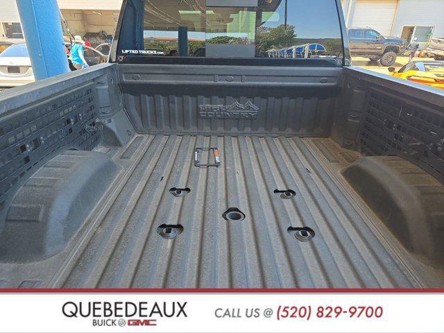 Photo of 2020 Black Chevrolet Silverado 2500