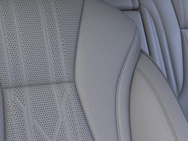 Photo of 2025 Iridescent White Tricoat Buick Envision