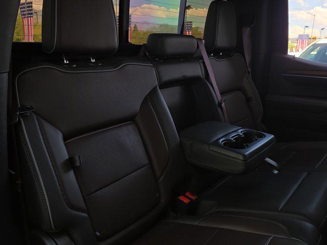 Photo of 2022 Onyx Black GMC Sierra 1500