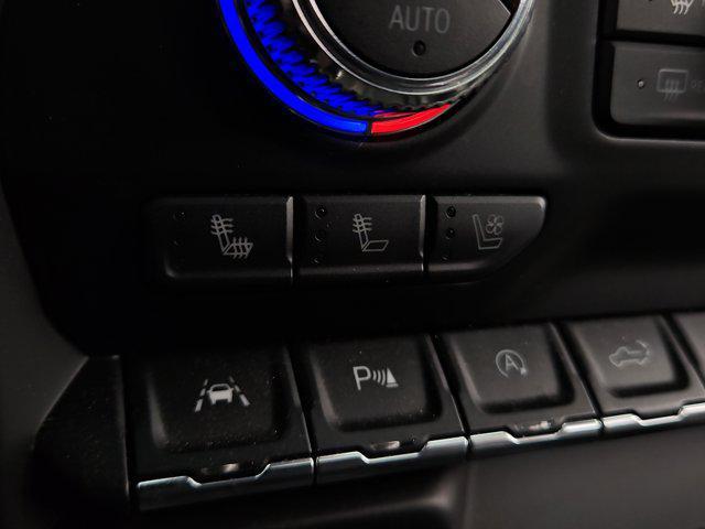Photo of 2020 White Frost Tricoat GMC Sierra 1500