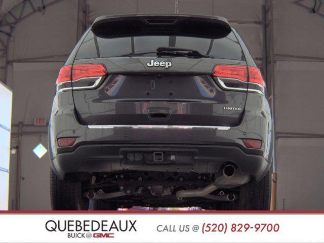 Photo of 2018 Granite Crystal Metallic Clearcoat Jeep Grand Cherokee