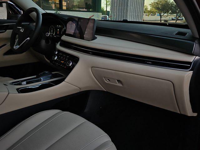 Photo of 2025 Deep Bordeaux INFINITI QX60