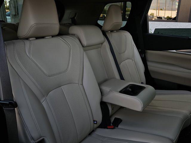 Photo of 2025 Deep Bordeaux INFINITI QX60