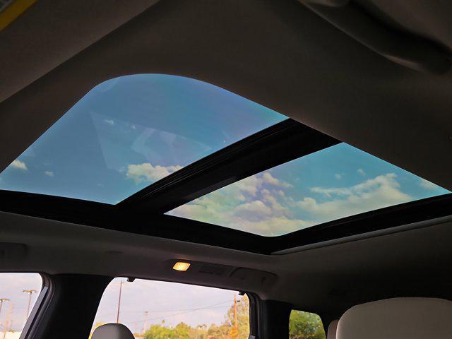 Photo of 2025 Deep Bordeaux INFINITI QX60
