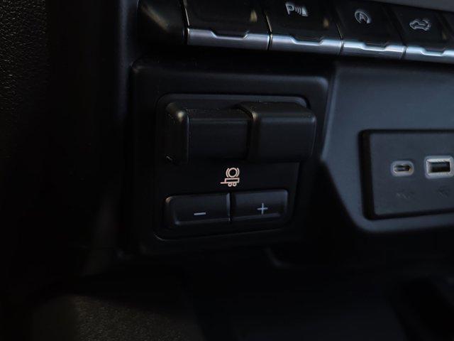 Photo of 2019 Summit White GMC Sierra 1500