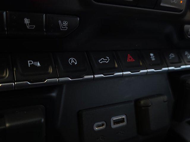 Photo of 2019 Summit White GMC Sierra 1500