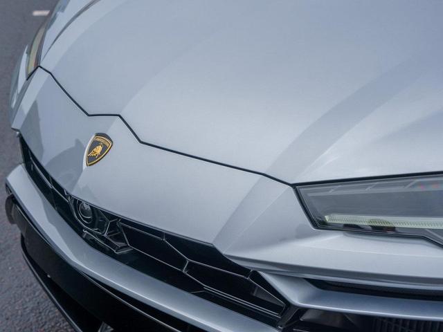 Photo of 2022 Grigio Nimbus Metallic Lamborghini Urus