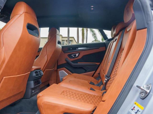 Photo of 2022 Grigio Nimbus Metallic Lamborghini Urus
