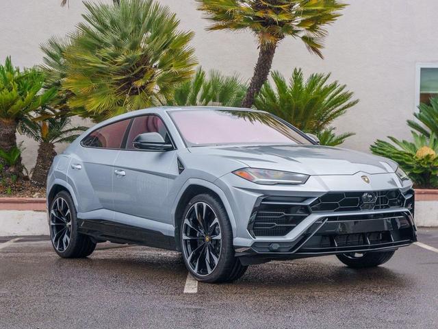 Photo of 2022 Grigio Nimbus Metallic Lamborghini Urus
