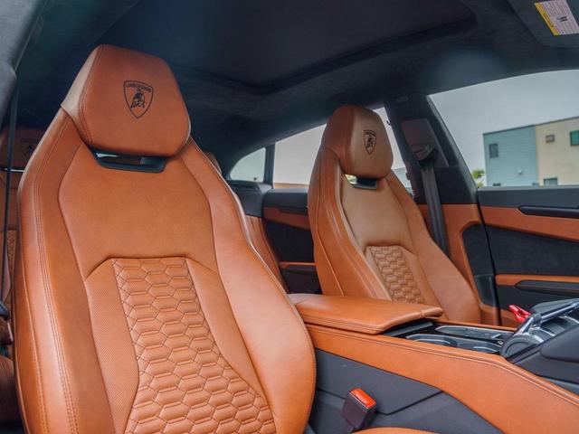 Photo of 2022 Grigio Nimbus Metallic Lamborghini Urus