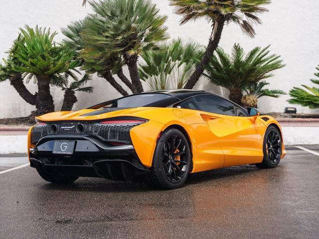 Photo of 2023 McLaren Orange McLaren Artura
