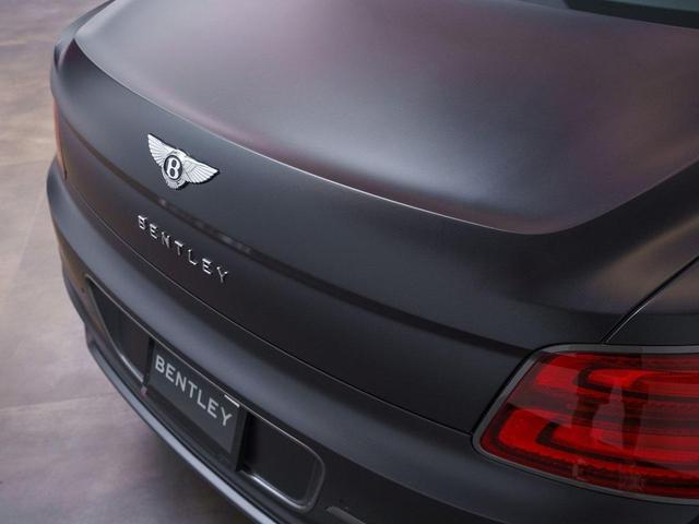 Photo of 2025 Ebony Bentley Flying Spur