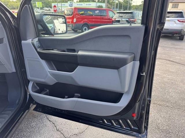 Photo of 2022 Agate Black Metallic Ford F-150