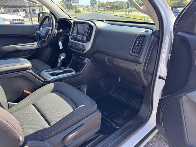 Photo of 2022 Summit White Chevrolet Colorado