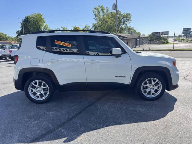 Photo of 2021 Alpine White Clearcoat Jeep Renegade