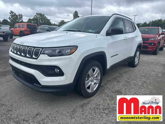 Photo of 2022 White Jeep Compass
