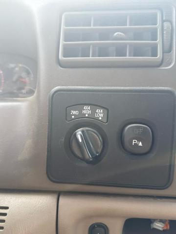 Photo of 2002 Gold Ford F-350