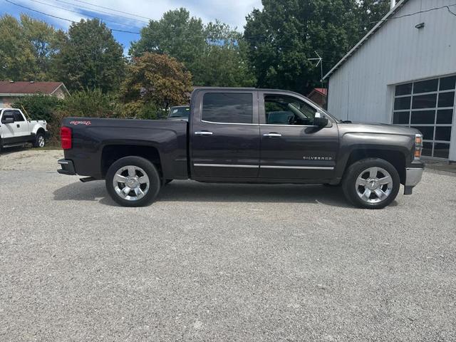 Photo of 2015 Gray Chevrolet Silverado 1500
