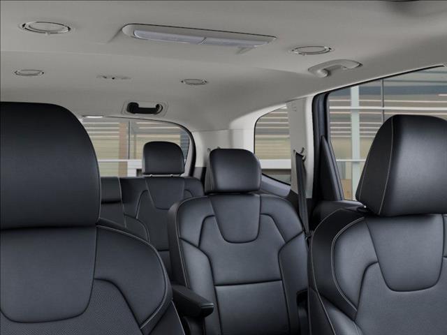 Photo of 2025 Everlasting Silver Kia Telluride