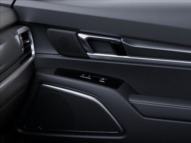 Photo of 2025 Everlasting Silver Kia Telluride