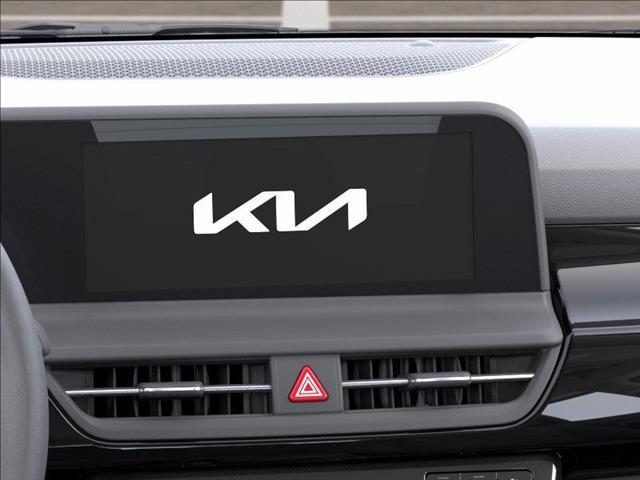 Photo of 2026 Clear White/Black Roof Kia Seltos