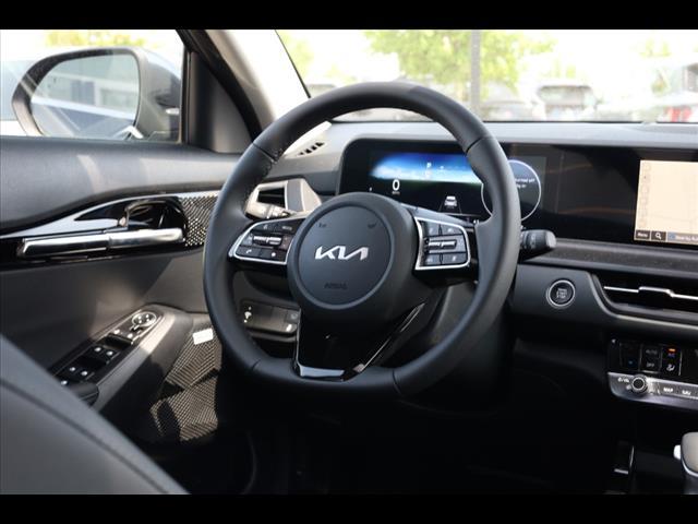 Photo of 2024 Gravity Gray Kia Seltos