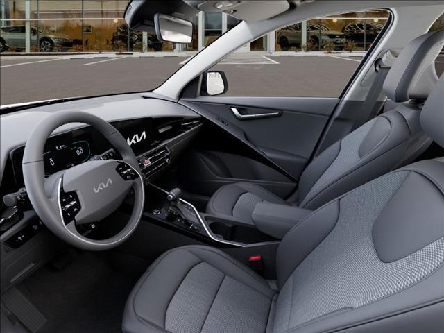 Photo of 2025 Aurora Black Pearl Kia Niro