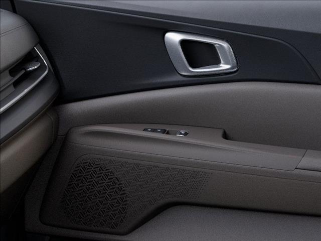 Photo of 2026 Snow White Pearl Kia Carnival Hybrid