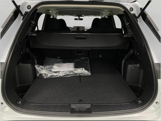 Photo of 2025 White Diamond Mitsubishi Outlander