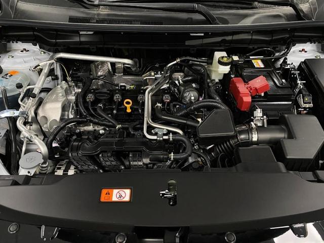 Photo of 2025 White Diamond Mitsubishi Outlander
