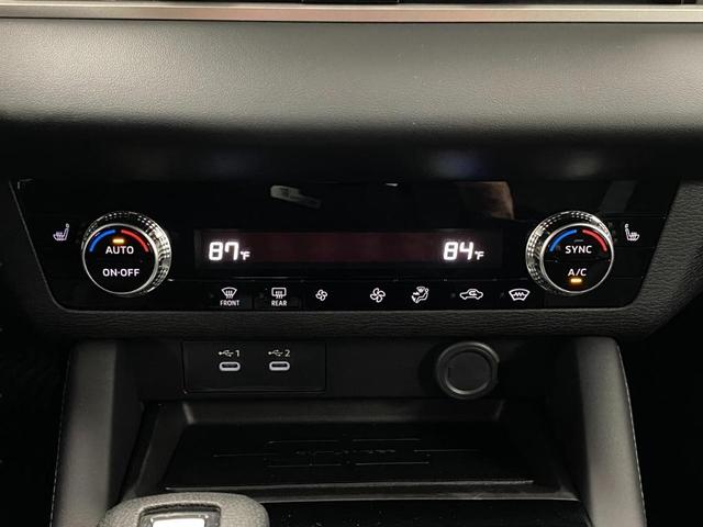 Photo of 2025 White Diamond Mitsubishi Outlander