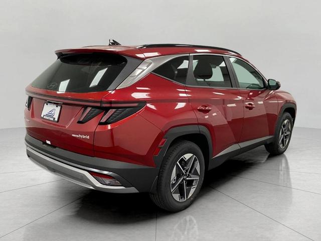 Photo of 2025 Red Hyundai TUCSON Hybrid