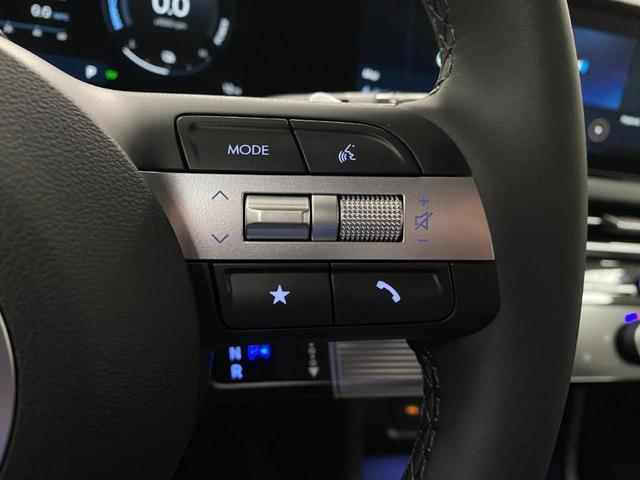 Photo of 2025 Red Hyundai TUCSON Hybrid
