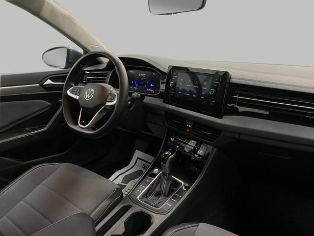 Photo of 2025 Platinum Gray Metallic Volkswagen Jetta